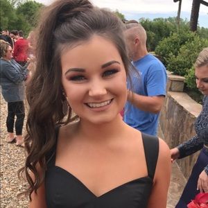 Meet your Posher, Faith
